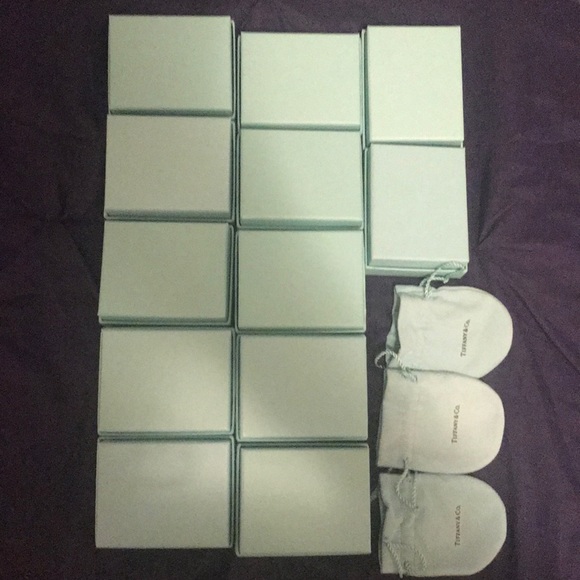 Authentic Tiffany and Co. Boxes with Ribbon - Picture 4 of 6